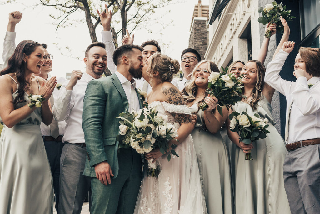 bridal party posing for the wedding pictures