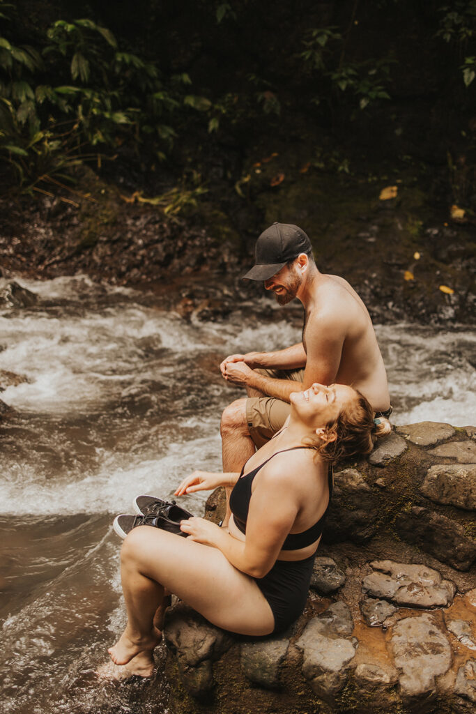 couple posing in costa rica 