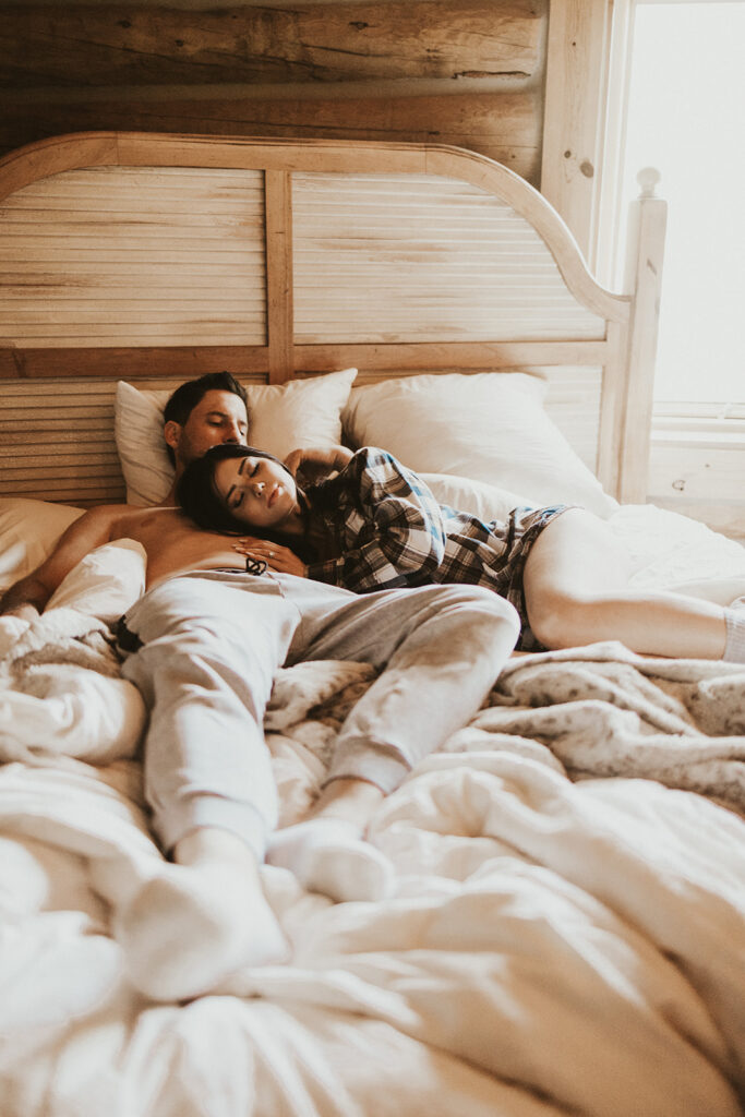 couple having a steamy photoshoot in wyoming