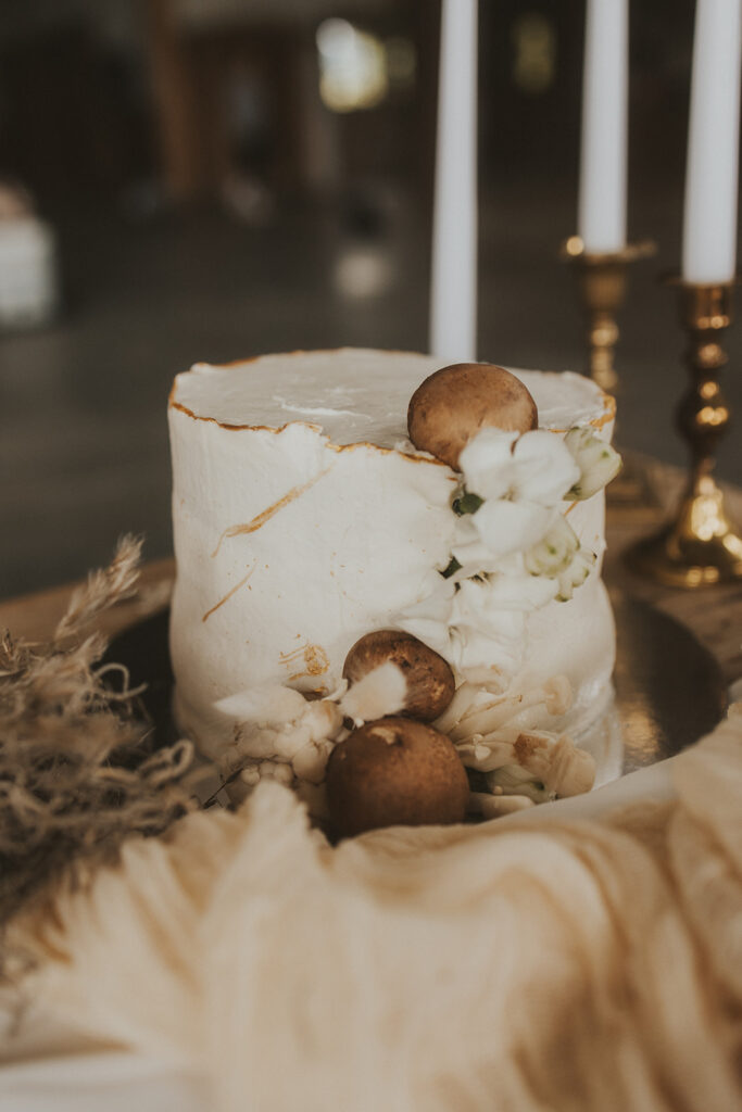 western wedding cake