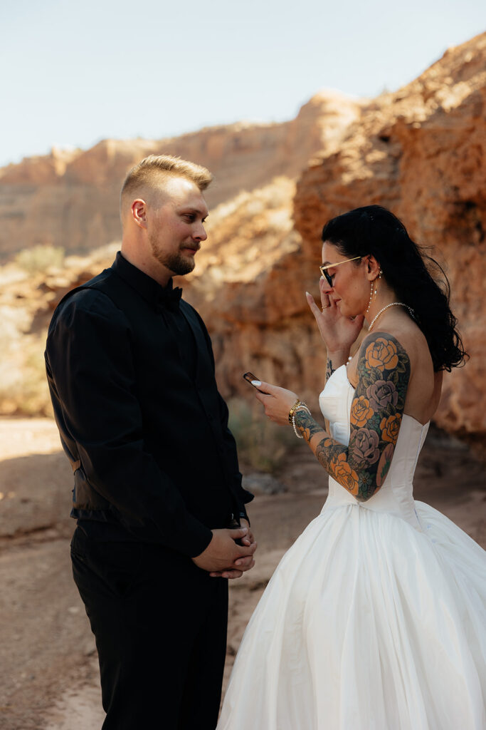 Romantic Utah Desert Wedding at The Red Earth Venue: Zac & Sophia’s Day