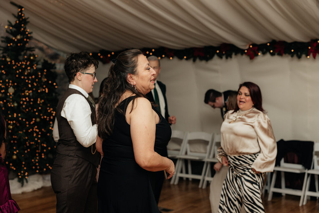 A Cozy Winter Wedding at Log Haven | An Intimate Mountain Celebration in Utah